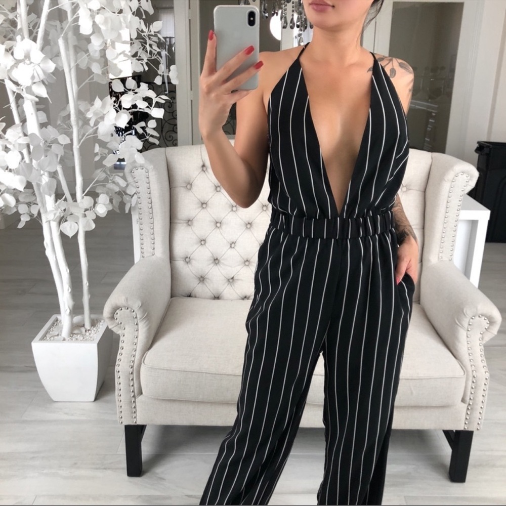 Amoura jumpsuit by Ekkatire reposh